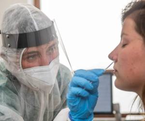 El mundo superó este jueves los 17 millones de casos de nuevo coronavirus en plena aceleración de la pandemia. Foto AFP
