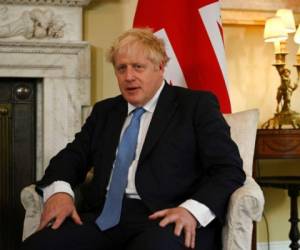 El primer ministro británico, Boris Johnson, se reúne con el presidente de Chile, Sebastián Piñera, en el número 10 de Downing Street en Londres, el viernes 10 de septiembre de 2021. Foto: AP