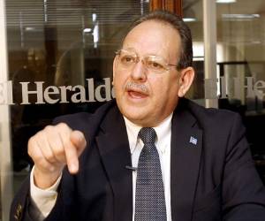 El secretario general del Registro Nacional de las Personas (RNP), Fernando Anduray, confirmó el sábado su retiro voluntario del cargo y negó que sea por la anunciada intervención. Foto: Archivo/EL HERALDO