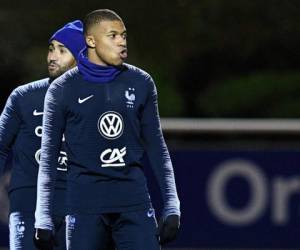 Después de este decisivo partido en Holanda, los 'Bleus' recibirán en el Estadio de Francia a Uruguay para un amistoso el martes. Foto:AFP