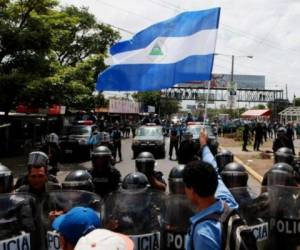 El incidente donde fueron heridos los agentes, entre ellos dos mujeres, ocurrió en el sector norte de Managua.