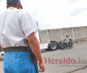 Las empresas que se dedican al rubro de seguridad privada deberán llevar al registro balístico cada dos años de todas las armas que tengan y asignan a su personal. Foto: El Heraldo