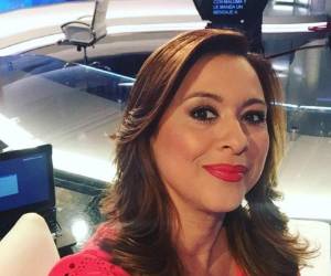 La destacada periodista hondureña Neida Sandoval en una de sus fotografías compartidas en Facebook.