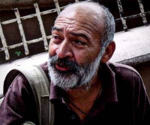 A sus 73 años, Leonardo Montes de Oca, apasionado de la poesía, es un referentes del teatro nacional.