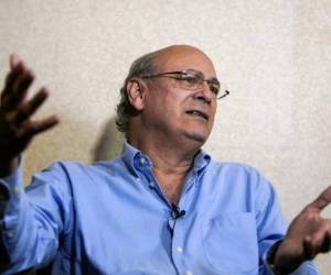 Chamorro, de 62 años, reafirmó su compromiso con el periodismo independiente y anuncio cambios en los programas Esta Noche que se transmitirá una vez por semana en vez de su programación habitual de lunes a viernes.