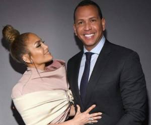 Jennifer junto a su novio Alex Rodríguez.