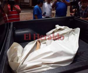 El cuerpo del hondureño ya fue trasladado a la morgue capitalina. Foto: Stalin Irías/EL HERALDO