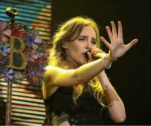 Belinda aceptó que le gusta cantar su canción por lo que decidió modificarla. Foto: Twitter/@PepsiCenterWTC