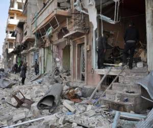 Los bombardeos en esa zona han dejado decenas de muertes y edificios totalmente dañados. Foto: Agencia AFP