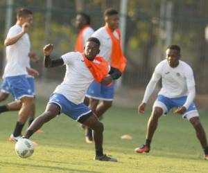 El defensa Johnny Palacios durante el entrenamiento (Foto: Juan Salgado)