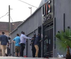 'Todo sucedió muy rápidamente, eran las 02H00 de la madrugada pasadas y la mayoría de los clientes suelen llegar hacia las 03H00'. Foto: AFP