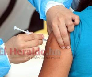 Los síntomas del brazo covid se presentan en los primeros siete días después de la vacunación contra el letal virus.