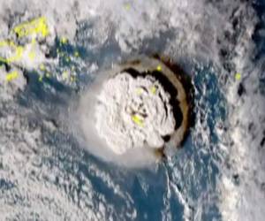 Así lució la explosión del volcán desde el espacio.