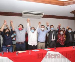 Los representantes del Partido Liberal, Libre y Salvador de Honduras presentaron su alianza. Foto: Efraín Salgado | EL HERALDO.