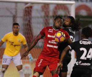 En tiempo adicional, minuto 91, Marathón anota su quinto gol de la noche. Resultado 2-5.