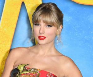 'Estoy muy inspirada por tu recaudación de fondos y tu entrega para realizar tus sueños', escribió la artista de 30 años, que se abrió camino en la música country antes de pasar al pop.