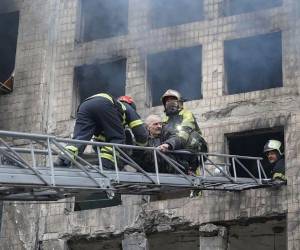 Los ataques verificados --que provocaron la muerte de 12 personas y heridas a 34-- incluyen 34 contra hospitales y otros centros de salud, además de ataques contra ambulancias y personal sanitario.