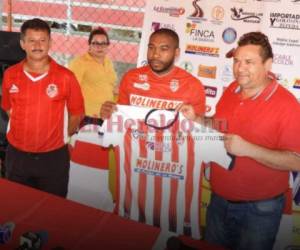 Wilson Palacios fue presentado este lunes en el Francisco Martínez Dubón de Tocoa. Foto: EL HERALDO.