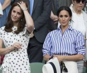 Kate Middleton y Meghan Markle siempre usan colores vivos en su vestimenta. Foto: Agencia AP.