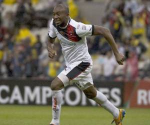 Jerry Palacios vistió la camiseta de la Liga, pero actualmente juega en el Vida de Honduras (Foto: Cortesía)