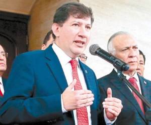 Igor Garafulic, representante de la ONU, al salir del CN. (Foto: El Heraldo Honduras)