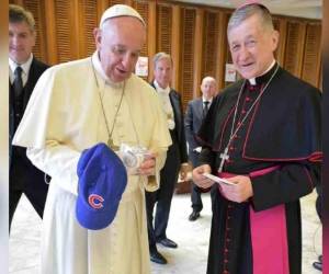 El papa Francisco con la gorra de los Cachorros