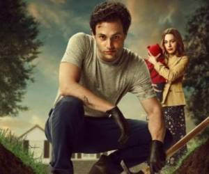 En el avance Joe y Love siguen cometiendo crímenes por amor. Foto: Instagram