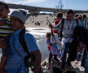Las familias fueron detenidas mucho antes de que la Caravana Migrante llegara a Tijuana. Foto: AFP