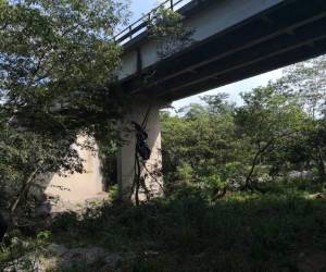 El infortunado cayó estrepitosamente al vacío y pereció de manera instantánea. Foto cortesía Twitter