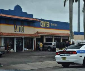 En este taller se escondió la hondureña de 15 años que escapó de las autoridades cuando iba a hacerse un chequeo médico. Foto: Nora Sandigo/MiamiHerald