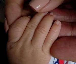 Los tres miembros de la familia Cardona se encuentran bien pese al fuerte accidente que sufrieron anoche.