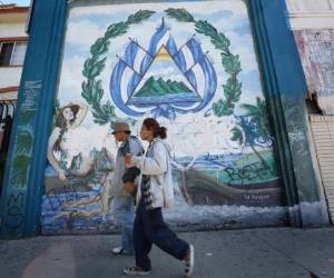 La encuesta, que tiene un error muestral de 2.8%, fue realizada la última semana de diciembre pasado entre 1,268 salvadoreños.