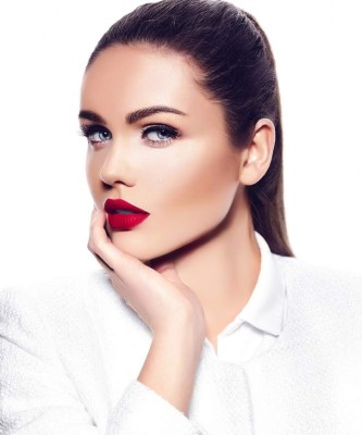 Lo que nunca debe hacer a la hora de maquillarse