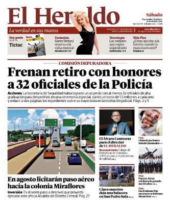 Frenan retiro con honores a 32 oficiales de la Policía