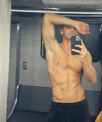 Alejandro Speitzer, entre los 100 hombres más guapos del mundo (FOTOS)
