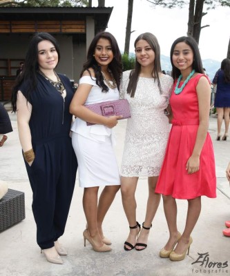 Elegante encuentro juvenil de La Estancia School&nbsp;