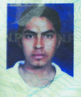 'Ay Dios mío, mi muchachito... cómo quería a mi cipote”