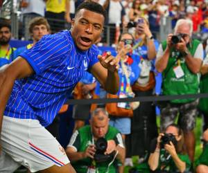 Mbappé se alista para dar otra batalla con la selección de Francia.