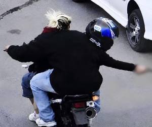 Antecedentes de hechos criminales en Honduras demuestran que sicarios y gatilleros involucrados en asesinatos, en muchos casos, se transportan en vehículos de dos ruedas. Por lo tanto, la Ley Especial para el Combate a Asociaciones Terroristas, Maras y Pandillas y el Fortalecimiento del Sistema Penitenciario Nacional también contempla medidas para los motociclistas.