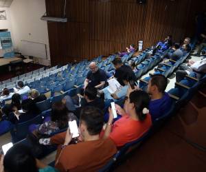 El 25 de septiembre, el Colegio Médico de Honduras anunció en fin de las asambleas informativas a nivel nacional que acumularon 49 días de paro sanitario.
