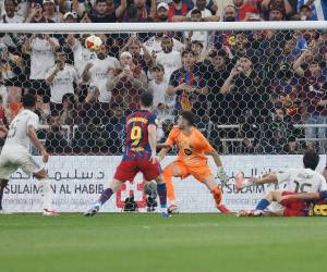 Imágenes del desarrollo del partido.