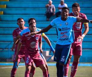 Imágenes del desarrollo del partido.