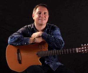 El cantautor hondureño Guillermo Anderson falleció un 6 de agosto de 2016. Su legado plasmado en 12 discos, es un homenaje a Honduras y a la naturaleza.