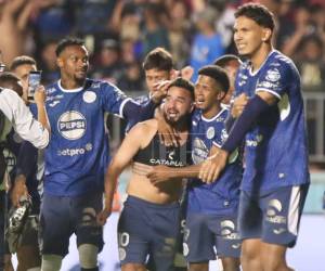 Imágenes del desarrollo del partido.