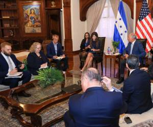 Kristi Noem se reunió el pasado domingo con el presidente Nasry Asfura para abordar temas estratégicos en el marco de la iniciativa Escudo de las Américas.