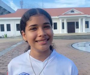 Miselis Lagos se encuentra desde las 2:00 pm. en el estadio Francisco Morazán para presenciar el clásico.