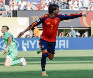 Imágenes del desarrollo del partido.