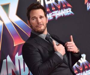 El actor de Guardianes de la Galaxia denuncia cómo plataformas como Instagram y TikTok comercializan nuestra atención y datos personales con un valor más alto que el del oro, mientras nos mantienen en estado de hipnosis.