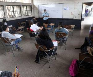 Por cada 100 estudiantes que se inscribieron al sistema educativo, entre dos a tres no terminaron el año escolar.
