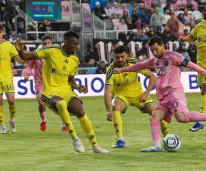 Imágenes del desarrollo del partido.